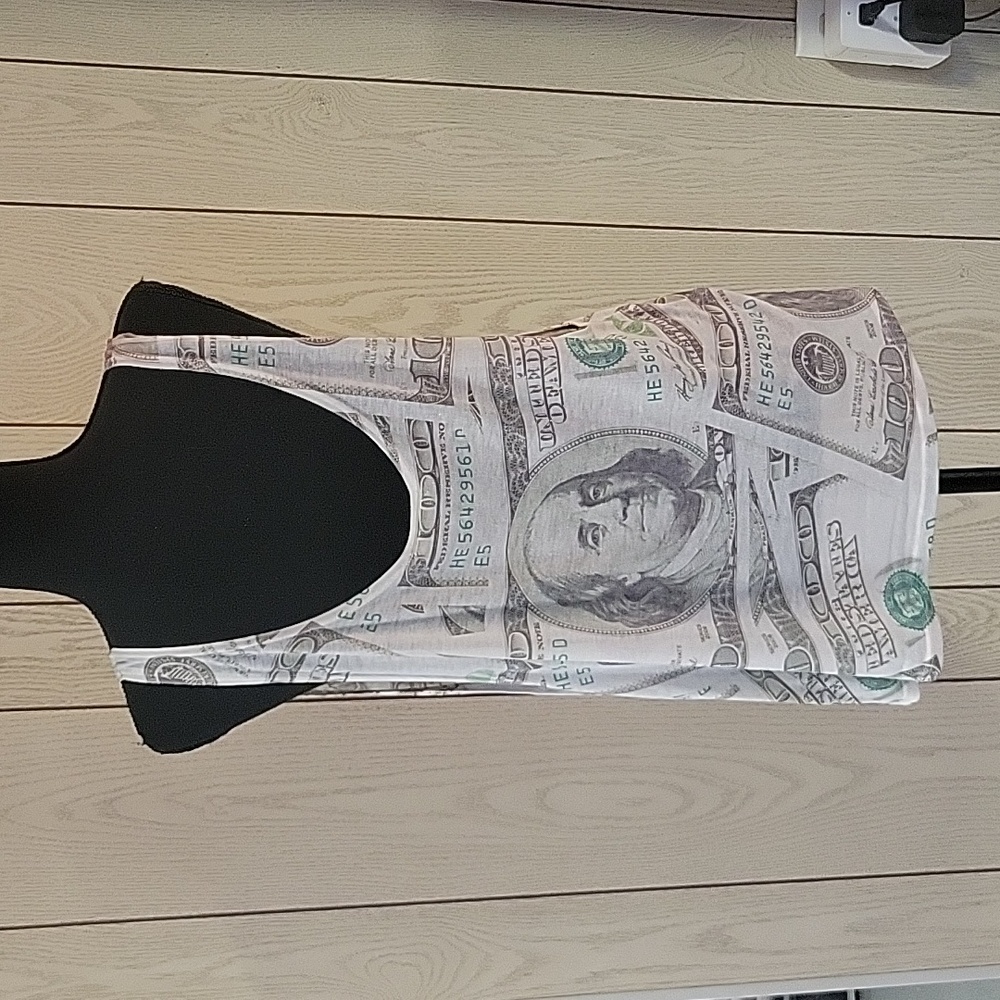 $100 bills tank - Picture 2 of 5